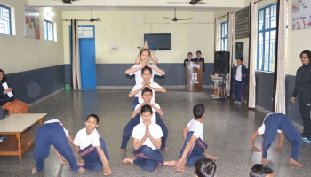 Interhouseyoga1