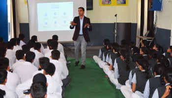 Mr. Harish Pundeer conducted a workshop / career counseling on 25.04.2024