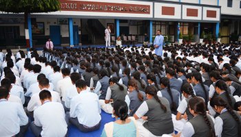 Transcendental Meditation for students of class IX to XII